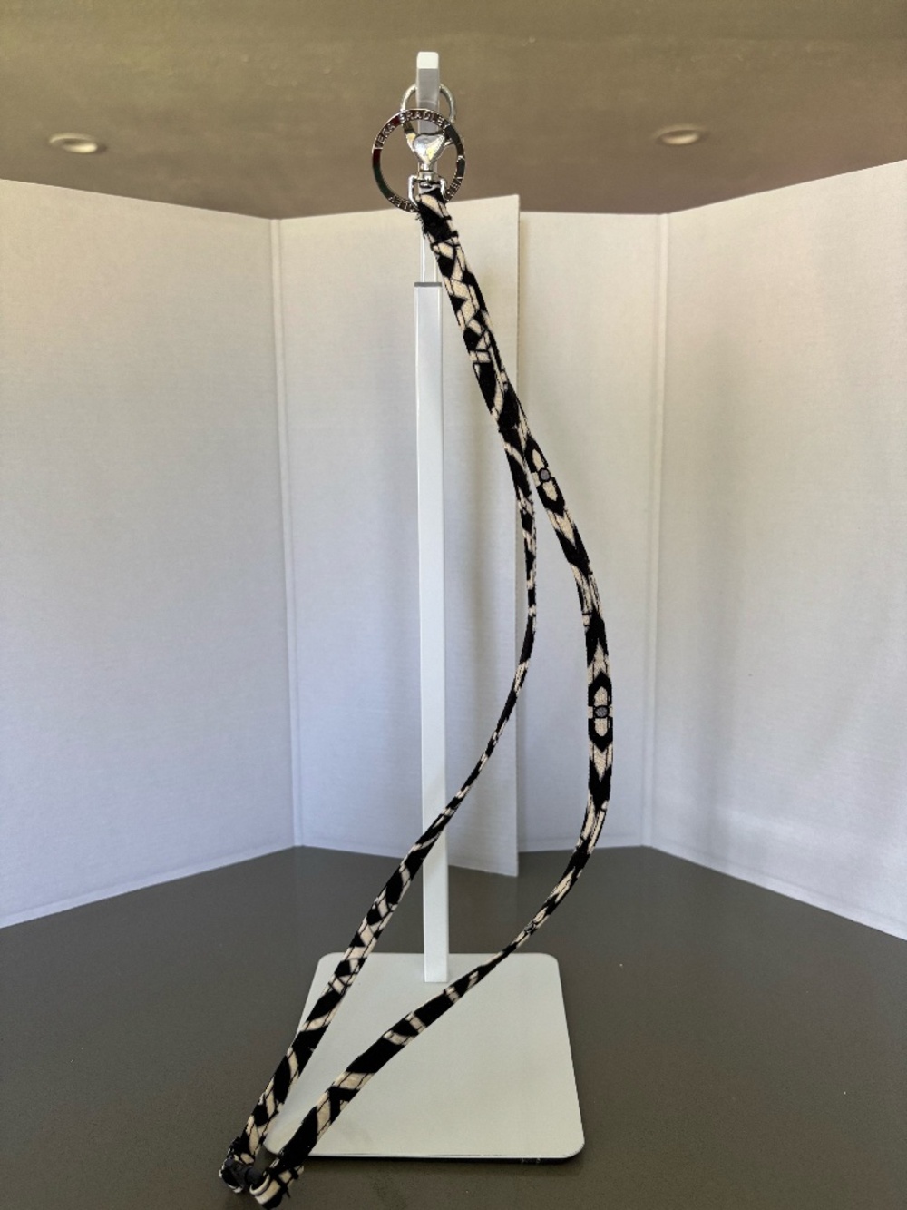 Vera Bradley Black White Breakaway Lanyard Key Ring ID Badge Holder
